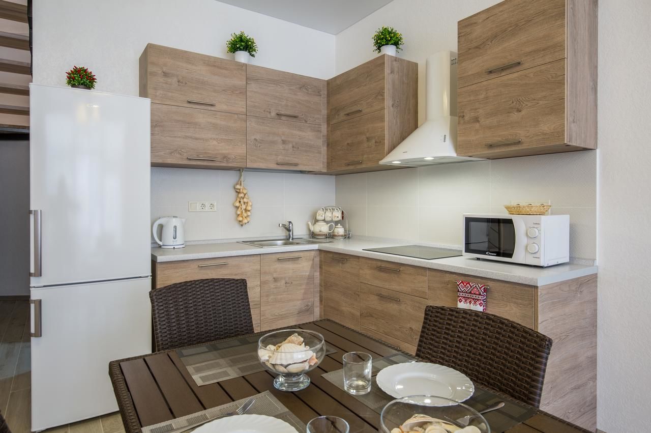 Апартаменты Gold Bugaz Apartment near the sea Каролино-Бугаз