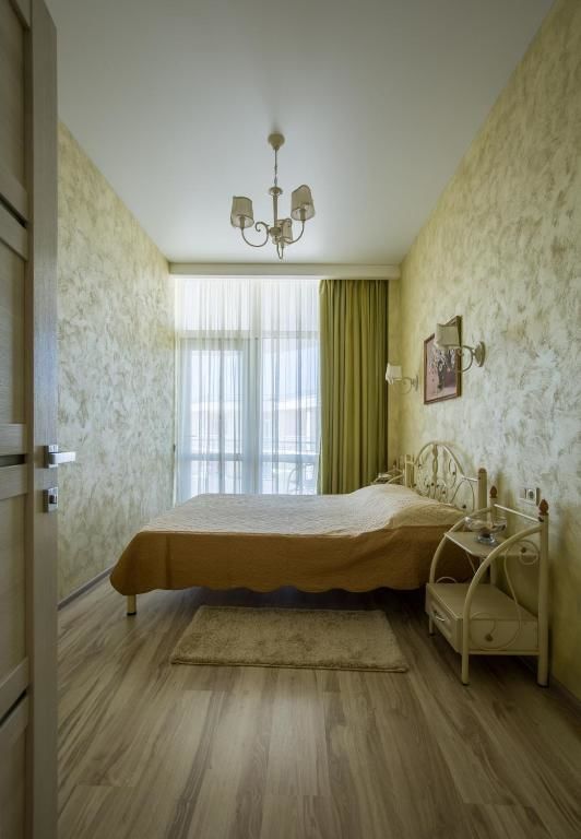 Апартаменты Gold Bugaz Apartment near the sea Каролино-Бугаз