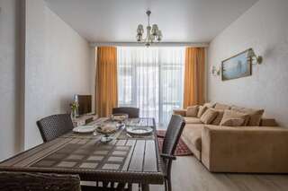 Апартаменты Gold Bugaz Apartment near the sea Каролино-Бугаз Апартаменты-48