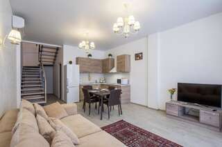 Апартаменты Gold Bugaz Apartment near the sea Каролино-Бугаз Апартаменты-58
