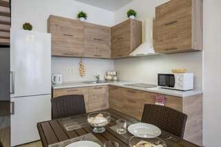 Апартаменты Gold Bugaz Apartment near the sea Каролино-Бугаз Апартаменты-59