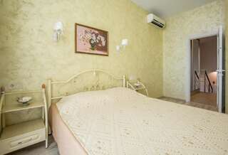 Апартаменты Gold Bugaz Apartment near the sea Каролино-Бугаз Апартаменты-86