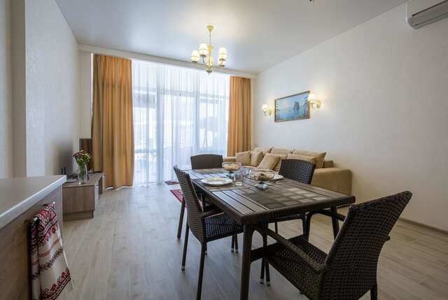 Апартаменты Gold Bugaz Apartment near the sea Каролино-Бугаз-14