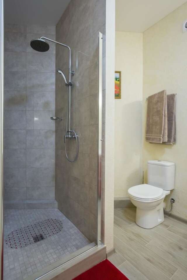 Апартаменты Gold Bugaz Apartment near the sea Каролино-Бугаз-35